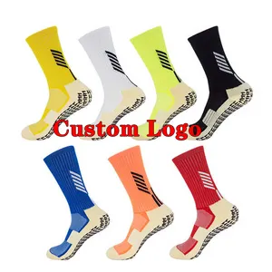 Nouveau style de chaussettes antidérapantes Football Football Basketball Chaussettes à poignée de compression personnalisées Chaussettes