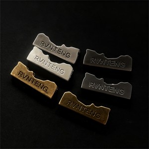 Luxus Metall Etiketten clip Graviert Benutzer definierte Marke Name Metall Schwanz <span class=keywords><strong>Tag</strong></span> für Handtaschen - Product Image 5