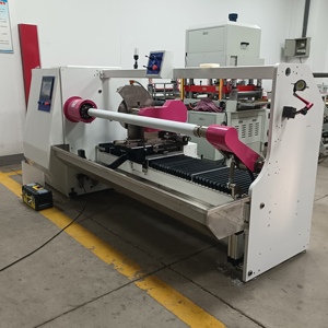 Machine de découpe automatique de rouleaux de ruban adhésif en papier à commande <span class=keywords><strong>informatique</strong></span> - Product Image 1