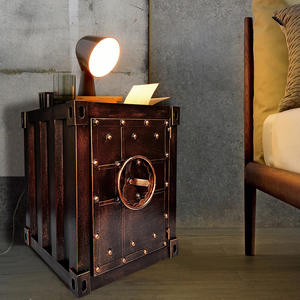 Armoire de rangement en fer de style industriel moderne Table de chevet en fer vintage Boîte décorative Conteneur nostalgique Ornement sûr - Product Image 1
