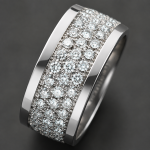 Anello Unisex con Zirconi Incastonati per Uomo e Donna, Gioiello da Dito di Lusso alla Moda - Product Image 5