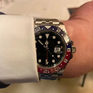 Montre automatique GMT pour homme avec verre saphir, étanche 100 m, bracelet en acier inoxydable - Product Image 2