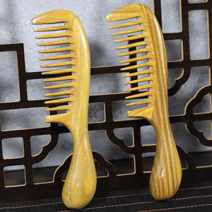 Peigne en bois de santal à dents larges pour massage des méridiens, pour usage domestique - Product Image 1