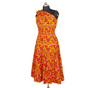Vestido Midi Ajustado sin Mangas con Hombros Descubiertos A2ZCraftBazar, 100% Algodón, Estampado Floral Digital, Sexy y Transpirable para Mujer - Product Image 1