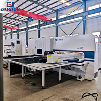 Máquina de Corte Láser CNC de 3000W, 30T, 16 Estaciones, Prensa de Torreta Mecánica de 5000x1250mm para Puertas de Gabinetes y Chapa Metálica