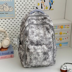 Nueva mochila escolar estilo coreano de gran capacidad con estampado de cielo estrellado degradado, ligera, informal, para viajes y desplazamientos. - Product Image 5