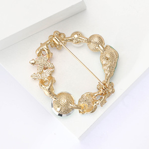 Broche Nautique en Émail Coquillage Étoile de Mer Fausse Perle, Alliage Plaqué Or, Motif Couronne de Cristaux, Épingle de Revers pour Décoration de Robe - Product Image 5