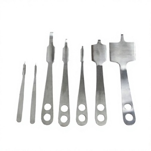 Juego de Instrumentos Quirúrgicos Reutilizables de Acero Inoxidable para Cirugía Ortopédica, 7 Piezas, Retractor de Hueso Manual Hohmann, con Certificación CE - Product Image 2
