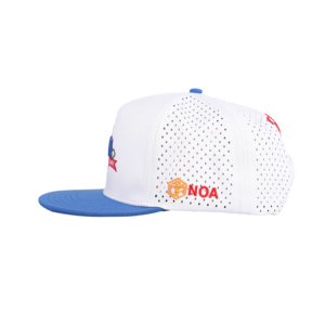 Casquette Snapback Structurée à 5 Panneaux avec Logo Brodé Tcap Chine et Design à Trous - Product Image 3