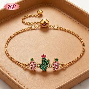 Conjunto de Pulsera y Colgante de Zirconia Chapado en Oro de 18K con Forma de Cactus del Desierto para Mujer, Lindo Regalo de Boda para Espíritus Libres - Product Image 3