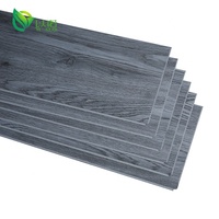 Revêtement de sol de luxe Revêtement de sol stratifié à l'aspect bois Revêtement de sol imperméable en vinyle SPC de 4mm 5mm