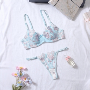 Conjunto de Lencería Bordado con Flores Moradas, Malla Transparente, Brasier Sexy y Tanga, Conjunto de 2 Piezas, Ropa Interior Femenina, Ropa de Dormir - Product Image 2