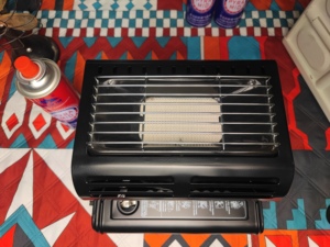 Vente en gros Chauffage au gaz intérieur extérieur Réchaud portable de survie en cas de surchauffe et de panne Réchaud au gaz de camping multifonction - Product Image 4