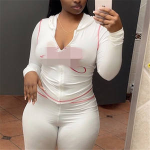 سروال رياضي ضيق مطبوع عليه أحرف ضيقة أعلى خصر مرن بنطال يوغا طقم من قطعتين ملابس خروج نسائية - Product Image 6