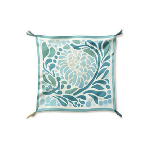 Grande Foulard Quadrato con Motivo Crisantemo 70x70Cm, Stampa su Seta, Accessorio Moda Donna - Product Image 1