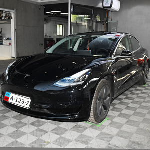 2025 Tesla modello <span class=keywords><strong>3</strong></span> auto elettrica 675KM quattro porte e cinque posti auto elettriche di lusso in vendita - Product Image 2