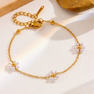 Conjunto de Collar y Pulsera de Perlas Hechas a Mano en Acero Inoxidable |   Joyería Floral con Cuentas Delicadas |   Estilo INS Impermeable y Resistente a la Decoloración - Product Image 3