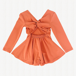 Tuta alla moda senza schienale stampa personalizzata vestiti per bambini e bambine tuta arancione tinta unita 2025 all'ingrosso vestito a maniche lunghe - Product Image 1