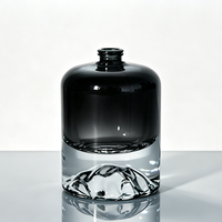 Flacon de parfum en verre personnalisé de luxe, 30/50/100 ml, cylindrique, dégradé de couleurs, fond épaissi effet montagne enneigée, bouchons dorés en forme de couronne