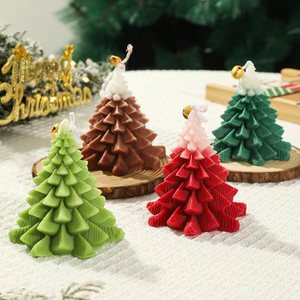 折り紙風レイヤードクリスマスツリー型アロマキャンドル　手作り3D幾何学模様パインツリー　ソイワックスアロマキャンドル　クリスマスのテーブルや家の装飾に - Product Image 4