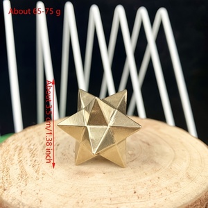 Venta al por Mayor de Tallados de Pirita Natural en Forma de Merkabah para Colección - Product Image 2