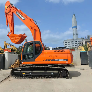 Machine de terrassement Doosan DX225LCA DX225 de 25 tonnes d'occasion de haute qualité, en bon état, faible nombre d'heures de fonctionnement - Product Image 5