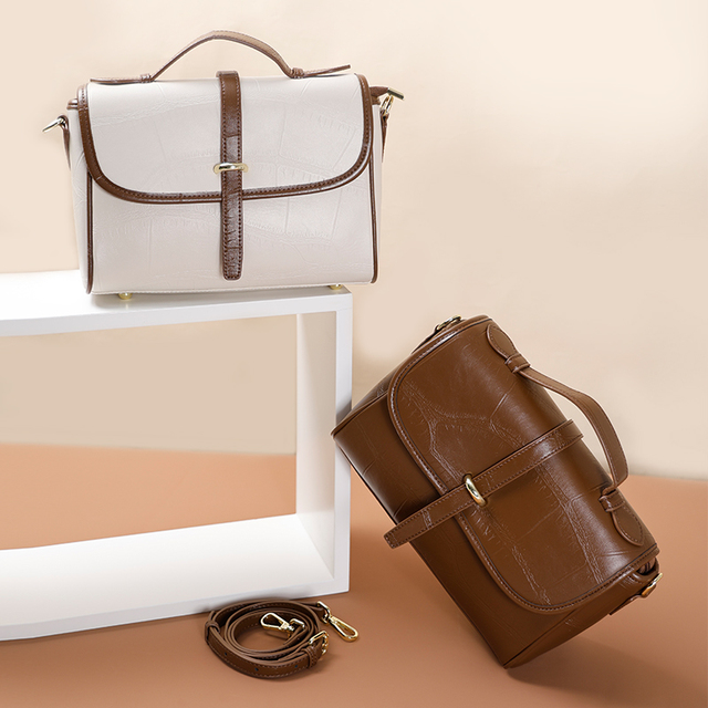 2024 New Designer Luxury Women's Genuine Leather Handbags with Chain Decoration Fashion Stylish Summer Shoulder Bag