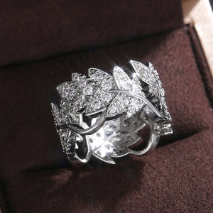 Anello da Cocktail F633 con Fiore, Anello da Donna per Matrimonio, con Zirconia Cubica a Pavé e Pietra Rotonda, Gioiello alla Moda - Product Image 3