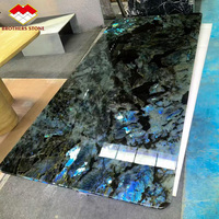 Marches et contremarches d'escalier en marbre bleu Lemurien de luxe, dalles de granit bleu Labradorite pour hôtels et villas