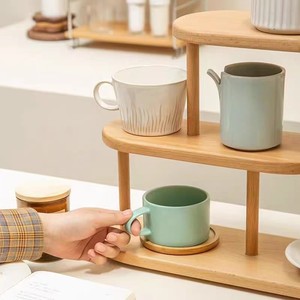 Support de tasses de bureau à trois niveaux en bois pour le rangement des tasses à café et à thé, style scandinave - Product Image 4