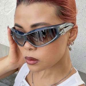 Gafas de Sol Polarizadas Deportivas UV400 para Mujer, Estilo Punk Y2K, con Lentes de Una Pieza a Prueba de Viento, de Lujo, 2025 - Product Image 1