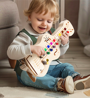Guitare musicale en bois pour enfants avec boutons colorés, interrupteur et molette de volume – Jouet d'activités sensorielles léger