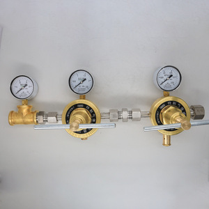 Régulateur de pression d'hydrogène Yqq 30, 0,25-2,5-25 Mpa, sortie 3/4 pouces, fabriqué à Shanghai - Product Image 1