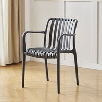 Chaise de jardin en plastique colorée de style moderne, nouveau design, pour café, restaurant, usage domestique et plage