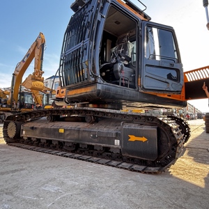 Excavatrice d'occasion Hyundai HX 220HD 220LC-9S, modèle <span class=keywords><strong>2023</strong></span>, avec moteur Cummins d'origine et godet de 1,4 m, en promotion - Product Image 2