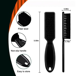 Cepillo quitapelusas para cuello con logotipo personalizado, mango chapado en oro, cerdas de nailon, cepillo para barba y estilizado para hombres, ideal para salón y barbería. - Product Image 2