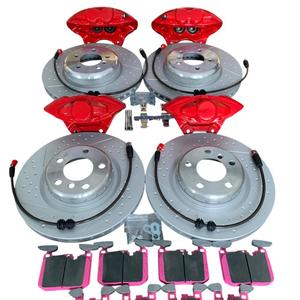 Kit complet haute performance 4 pistons avant 2 pistons arrière R18 avant 340MM arrière 345MM pour les séries 1/2/3/4 F20/F25/F30/F35/F36 - Product Image 4
