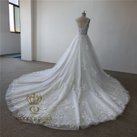 QUEENS GOWN A-ligne robe de mariée col en V profond broderie dentelle sans manches longue Train robes de mariée
