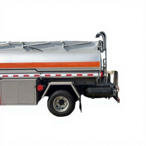 Camión Cisterna Pequeño Dongfeng de 5000L/5M3 para Reabastecimiento de Diésel y Gasolina - Product Image 5