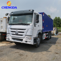 Camion Occasion Sinotruck Howo 6x4 371 CV, Camion de Livraison avec Caisse