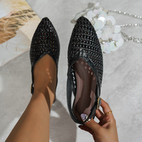 Sandales plates à boucle cheville pour femme OEM ODM 2026, en cuir PU souple, style tongs à plateforme, légères, décontractées, pour l'été et la plage