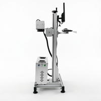 Machine de marquage laser à fibre Flying Style 1064nm IR avec logiciel EZCAD2, prend en charge le marquage d'images, le marquage de texte, les codes QR et les codes-barres