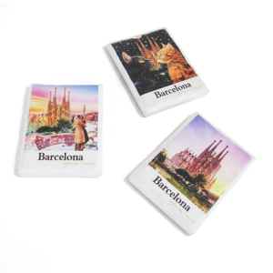 Imán de Refrigerador 3D de Cerámica con Diseño Arquitectónico de la Sagrada Familia de <span class=keywords><strong>Barcelona</strong></span> Pintado a Mano, Recuerdo Turístico - Product Image 1