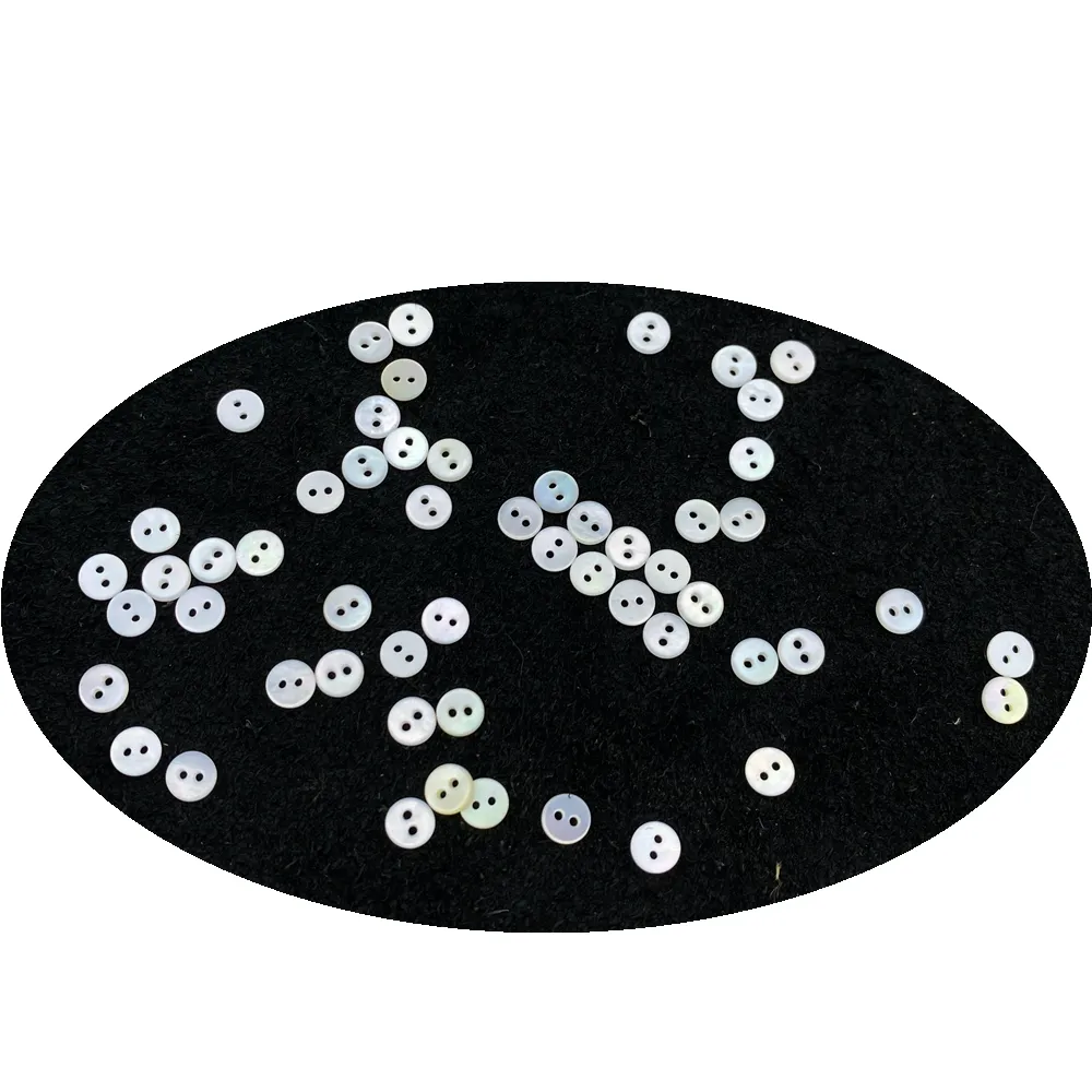 Toptan çok boyutu 5MM Mini düğme anne doğal inci kabuk iki delikli gömlek düğmeleri yuvarlak beyaz düğme