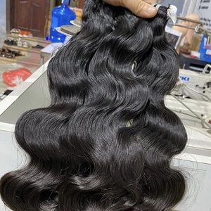 Paquetes de Cabello Humano Natural Brasileño y Birmano Rizado con Cutícula Alineada a Precio Económico al por Mayor - Product Image 3