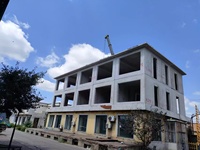 Conteneur durable pour les maisons préfabriquées en béton rapide et efficace Machine de moulage en acier pour bureau, boutique, salle de sport, table inclinable pour préfabriqué