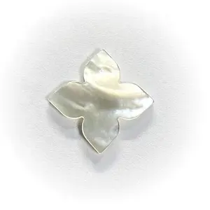 Wholesale Loose Natural White Mother Of Pearl Pointed Clover 4 leaf for Necklace