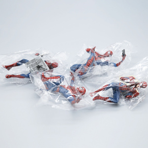 Modello di Action Figure di <span class=keywords><strong>Spiderman</strong></span>-ornamento da scrivania, decorazione con segno di porta, ciondolo con cruscotto auto, giocattolo di supereroi dei cartoni animati per regali per bambini - Product Image 6