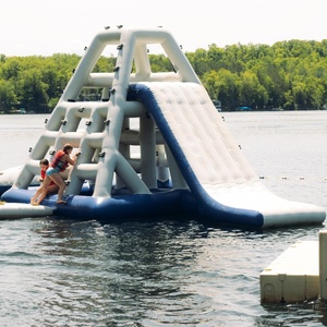 Tobogán Inflable con Forma de Pirámide para Exteriores, para Escalar y Deslizarse por <span class=keywords><strong>el</strong></span> Agua en Instalaciones Fluviales - Product Image 1
