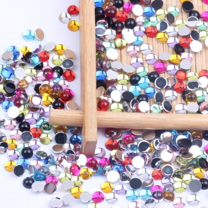 Vente en gros Emballage en vrac Bonne qualité 4mm Dos plat Strass en résine Hot Fix pour Nail Art Décoration de vêtement Autres applications - Product Image 3